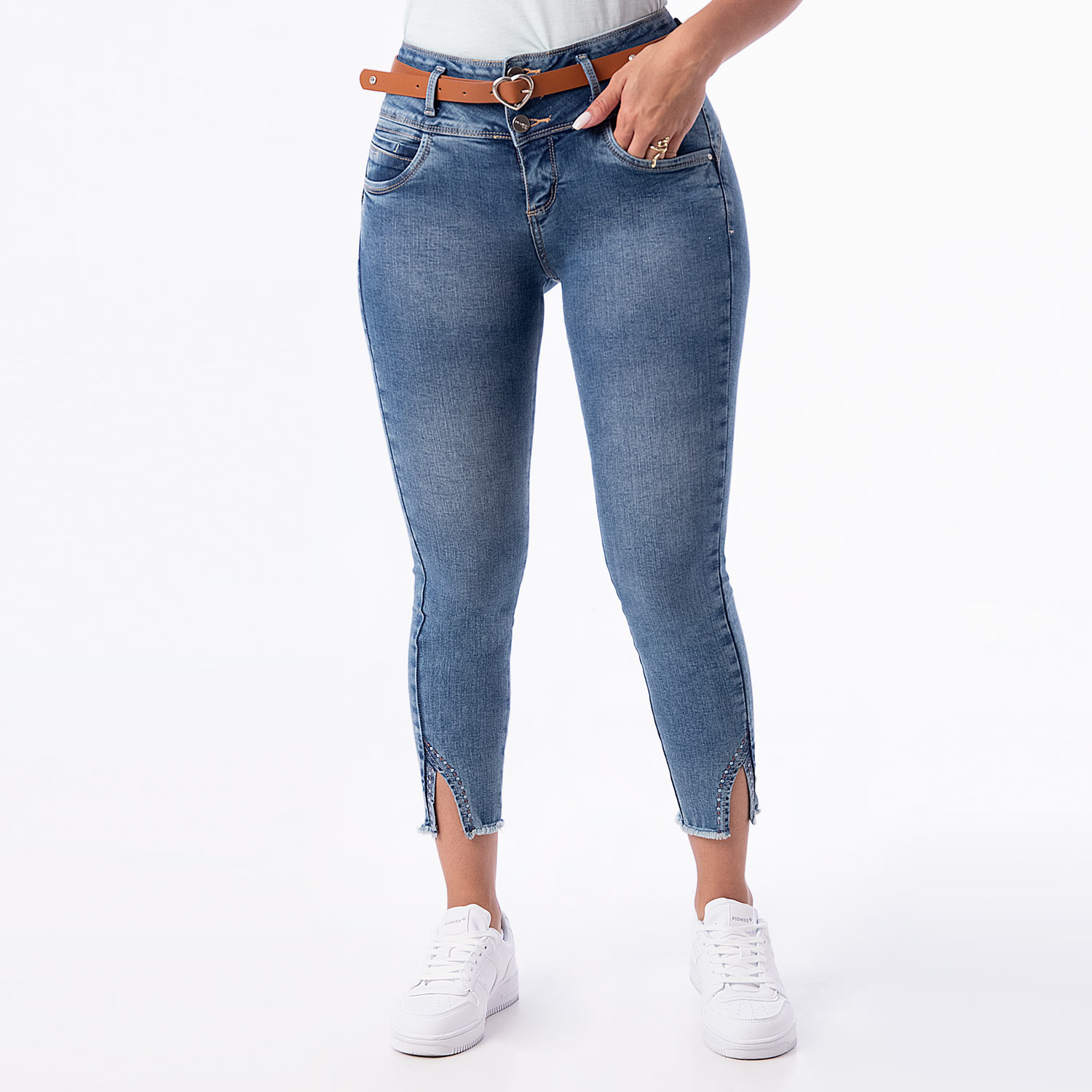 Pantalon jean tiro alto de De cintura alta para Mujer en color beige |  FASHIOLA.mx